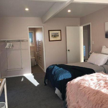 Allie'S Hill Top Haven Bed & Breakfast Whanganui Esterno foto