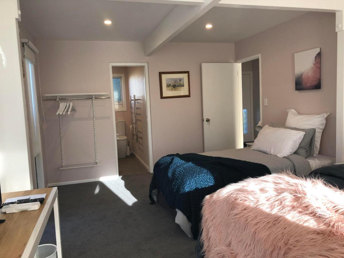 Allie'S Hill Top Haven Bed & Breakfast Whanganui Esterno foto