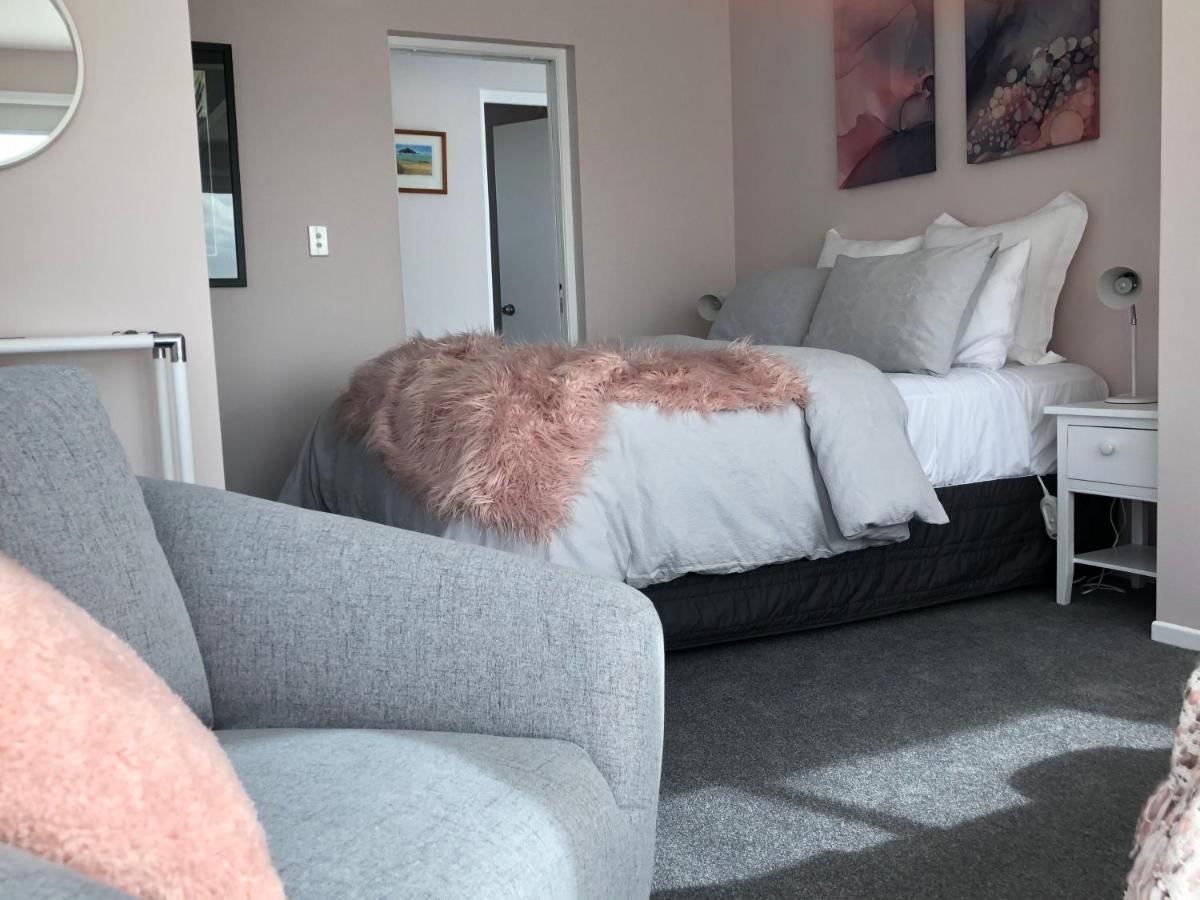 Allie'S Hill Top Haven Bed & Breakfast Whanganui Esterno foto